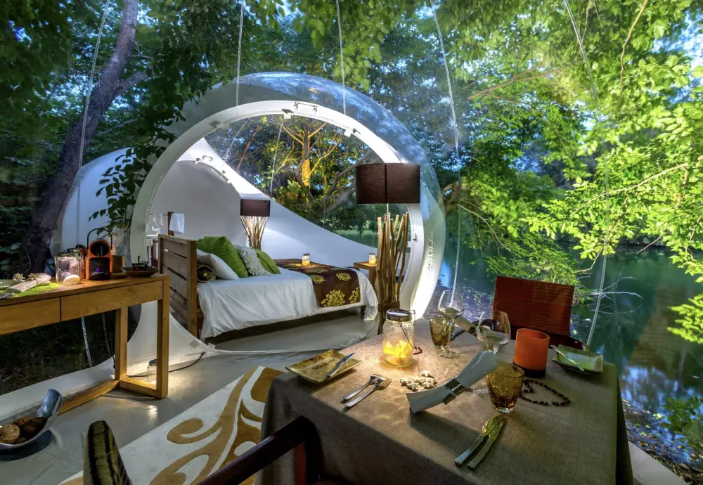 clear bubble tent outdoor shelter